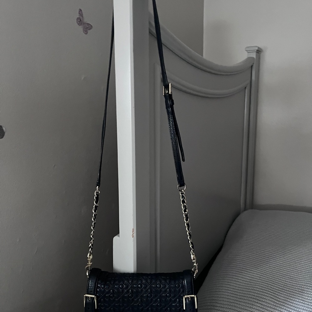 ✨Tory Burch Black Embossed Bryant Crossbody Bag✨ - Picture 14 of 14